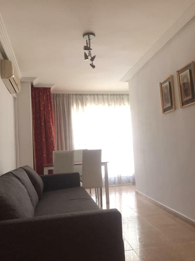 בנידורם Emalco Anis Primera Linea מראה חיצוני תמונה